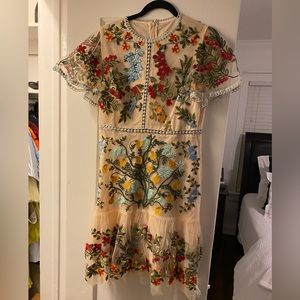 Flouncy mini dress with floral print